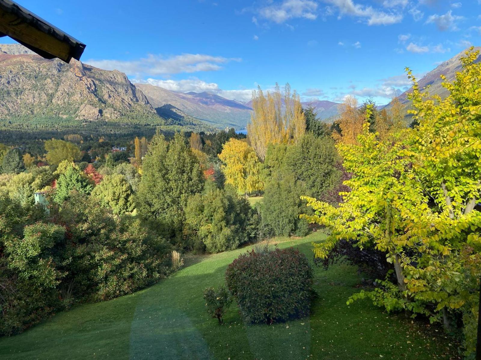 Arelauquen Bungalows & Suites San Carlos de Bariloche Exterior photo